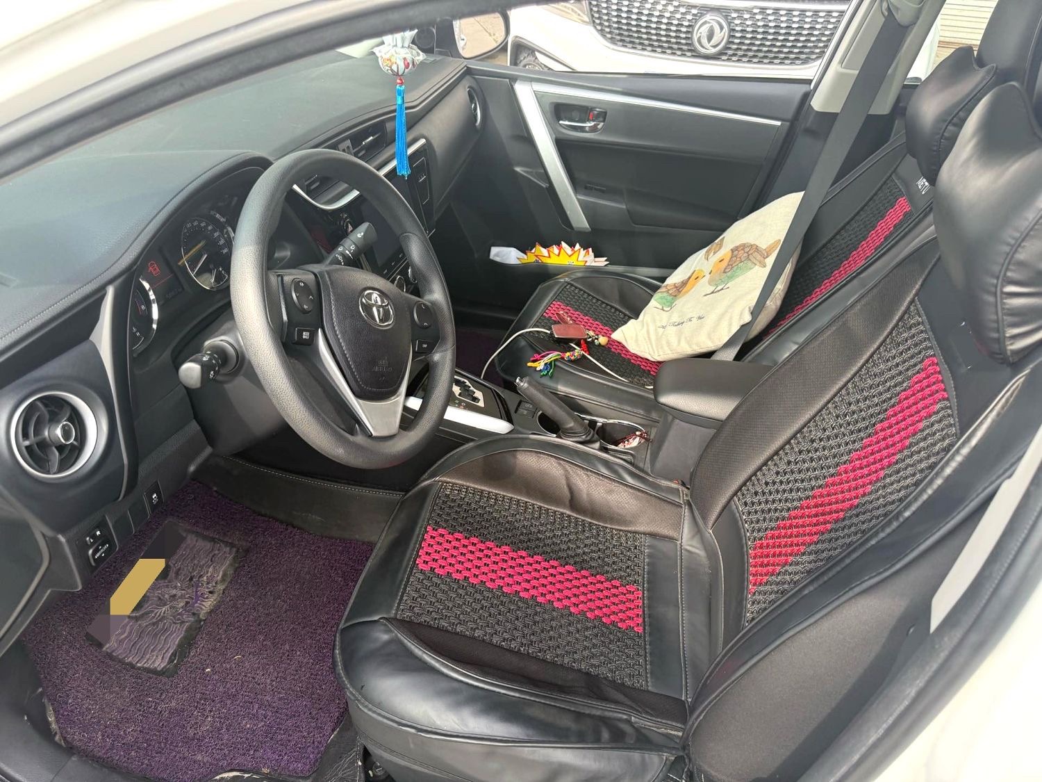 Toyota Corolla 2018 image de voiture #7