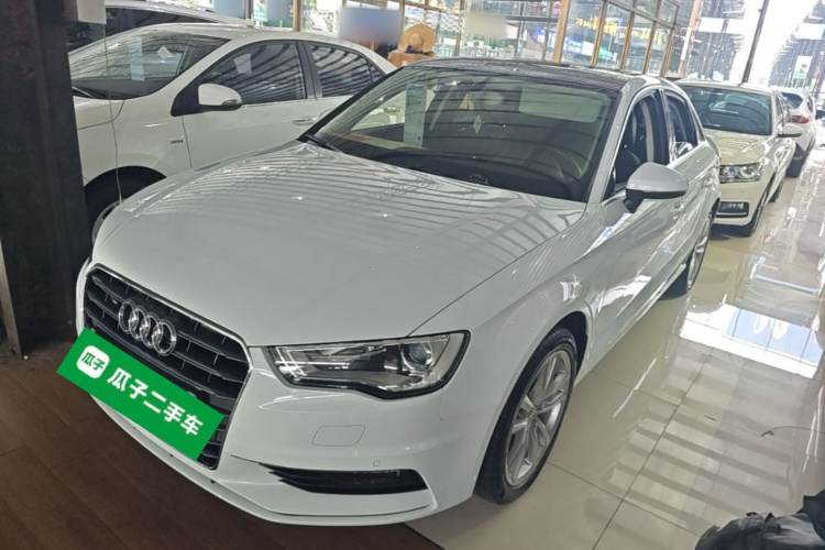 Audi A3 2015 car image #2