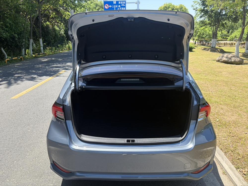 Toyota Corolla 2025 imagen de coche #17