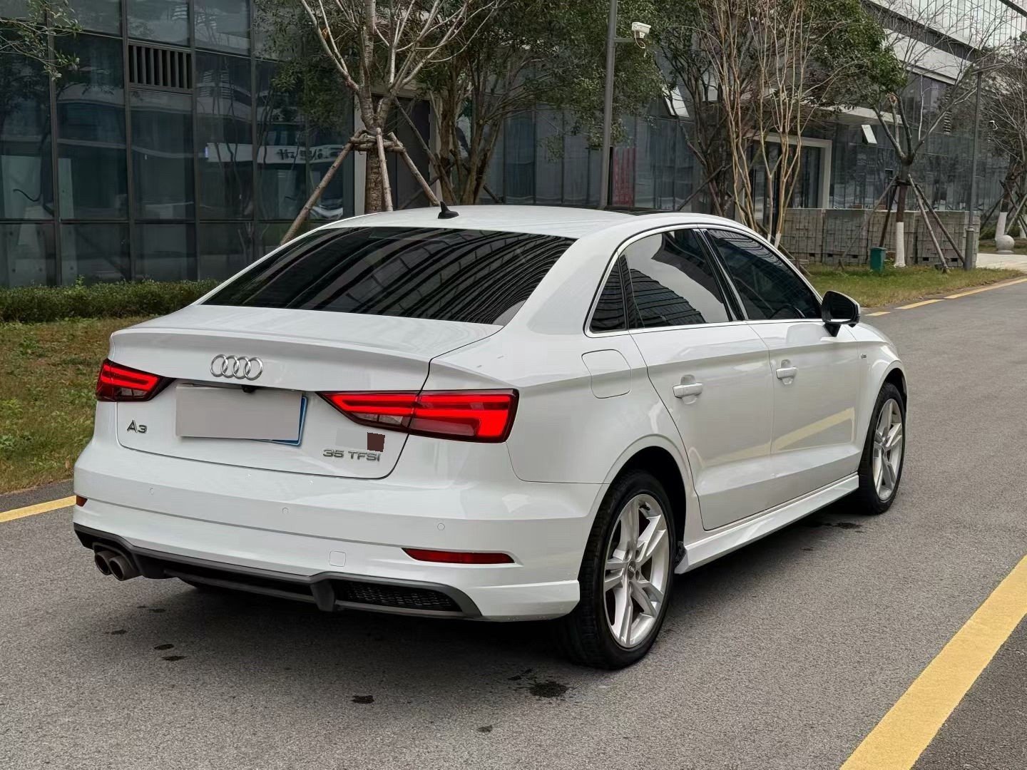 Audi A3 2018 car image #4