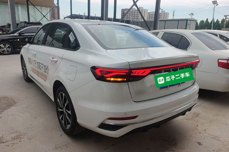 GEELY Emgrand 2025 car image #5