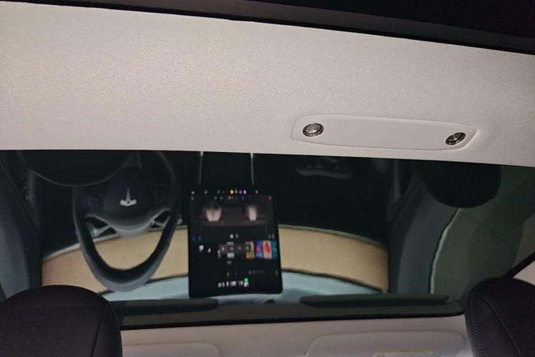 Tesla Model 3 2020 immagine di auto #18