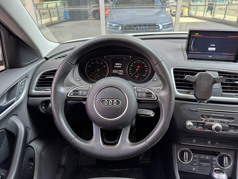 Audi Q3 2018 #6 Audi Q3 2018 صورة سيارة #6