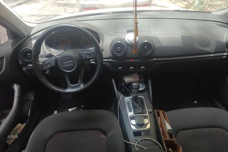 Audi A3 2018 car image #11