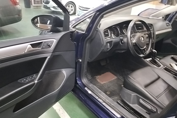 Volkswagen Golf 2019 صورة سيارة #12