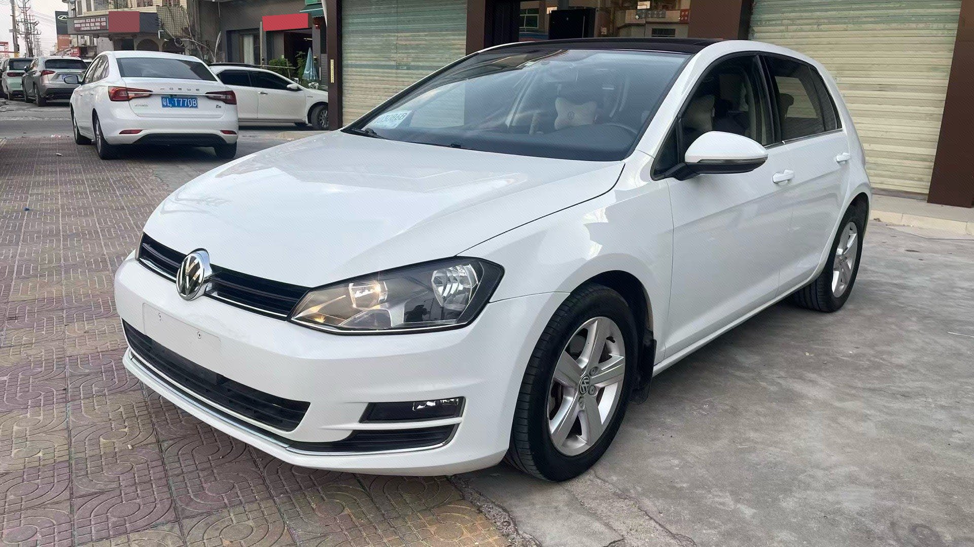Volkswagen Golf 2015 car image 