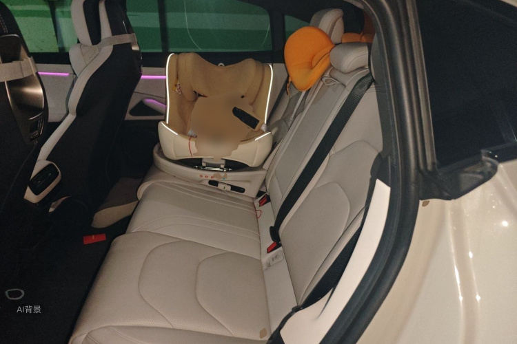 MI SU7 2024 car image #19