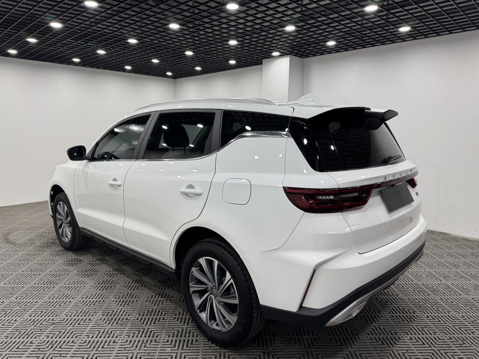 GEELY Vision X6 2023 imagen de coche #9