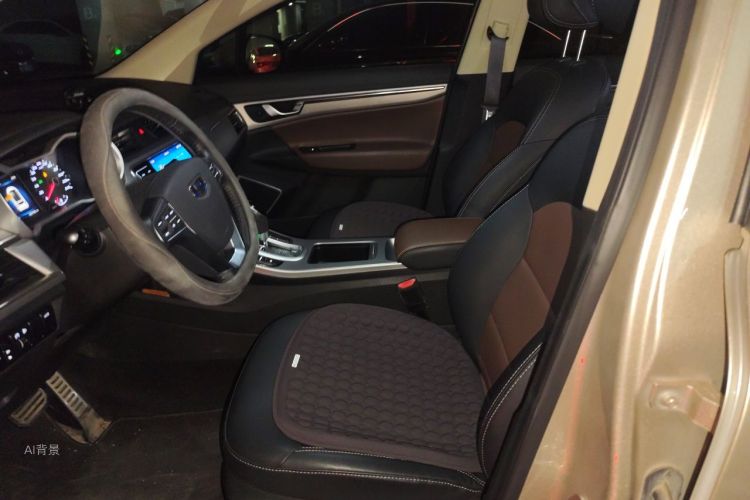 GEELY Emgrand GS 2018 car image #17