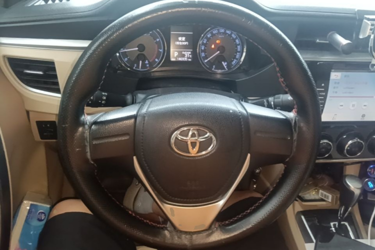 Toyota Corolla 2015 #11 Toyota Corolla 2015 car image #11