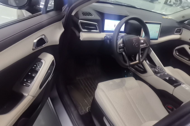BYD YuanUP 2025 #15 BYD YuanUP 2025 изображение автомобиля #15