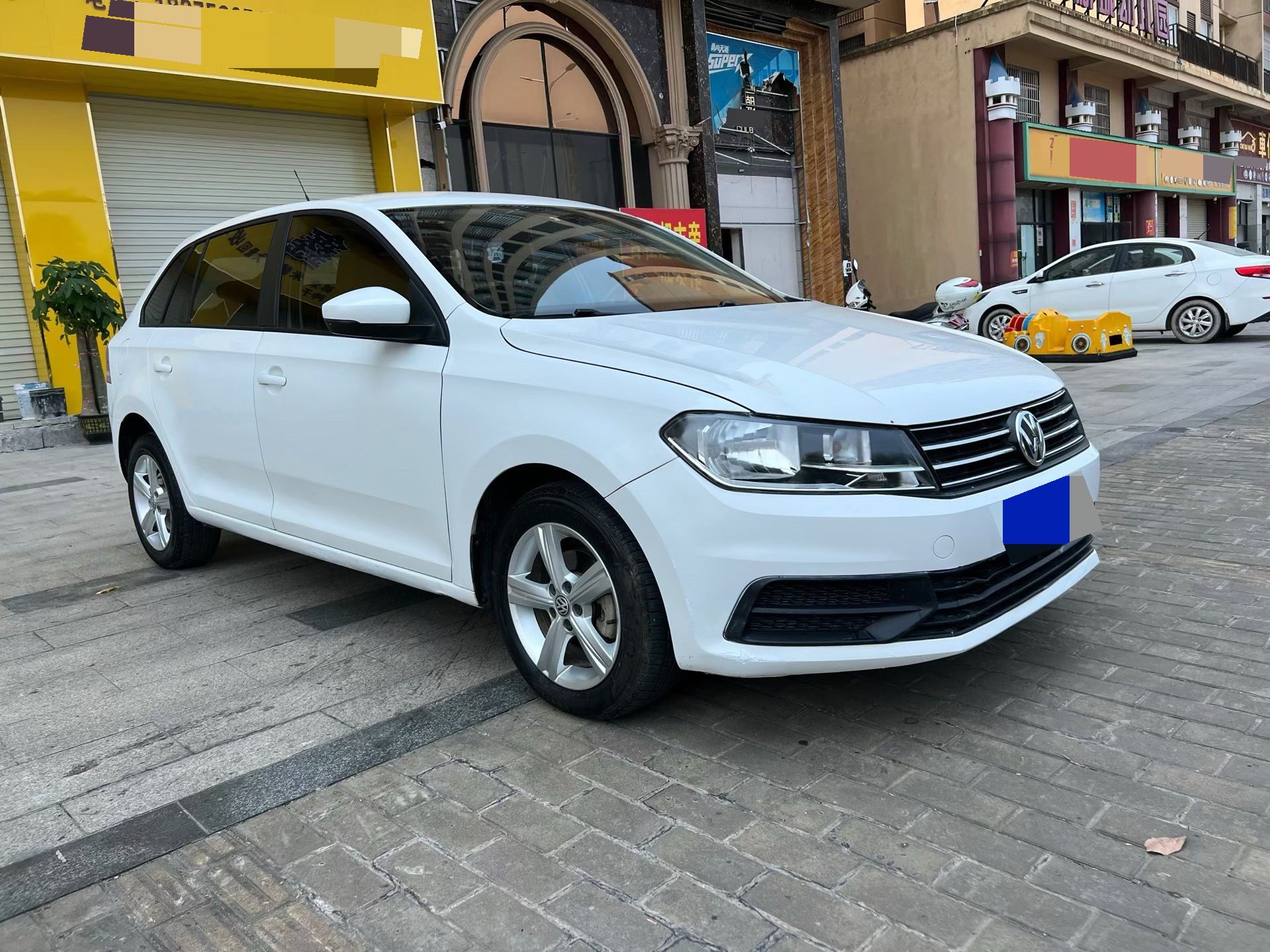 Volkswagen Santana 2016 car image #3