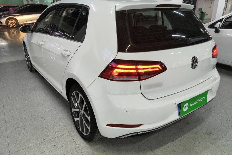 Volkswagen Golf 2020 imagen de coche #5