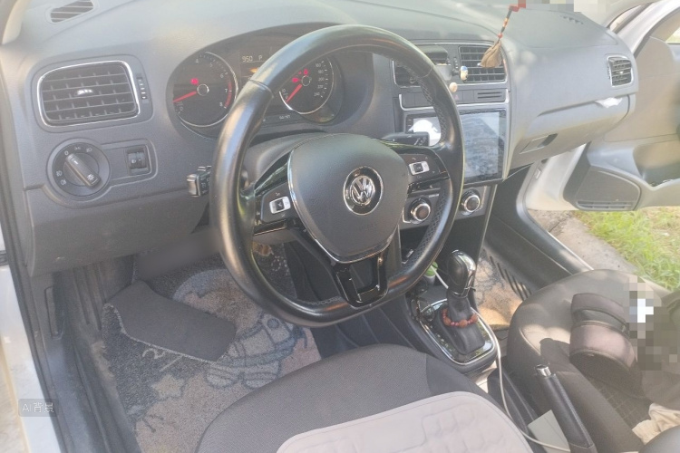Volkswagen Polo 2016 #11 Volkswagen Polo 2016 car image #11