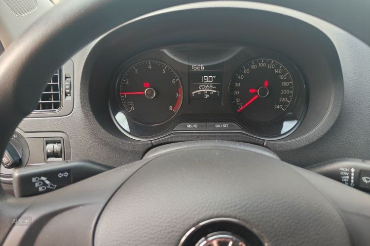 Volkswagen Polo 2018 #13 Volkswagen Polo 2018 car image #13