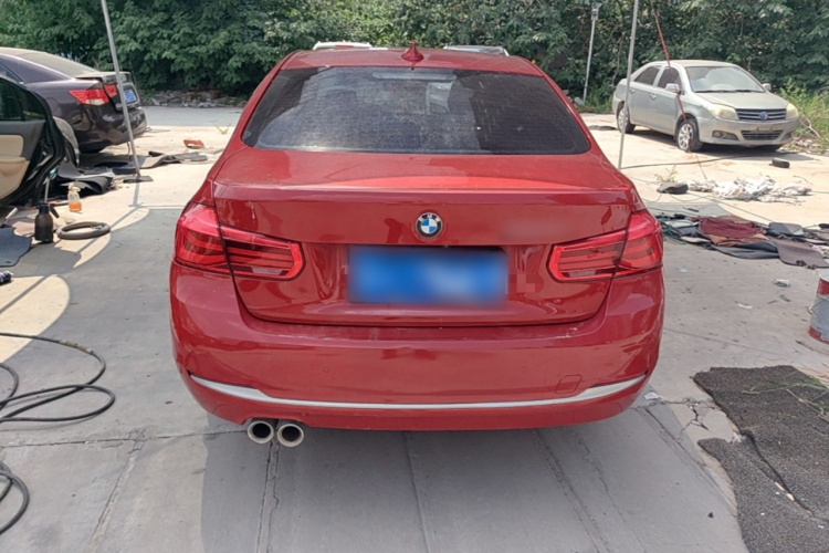 BMW 3 Series 2019 #6 BMW 3 Series 2019 car image #6