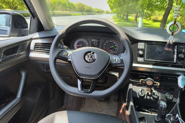 Volkswagen Lavida 2019 #11 Volkswagen Lavida 2019 car image #11