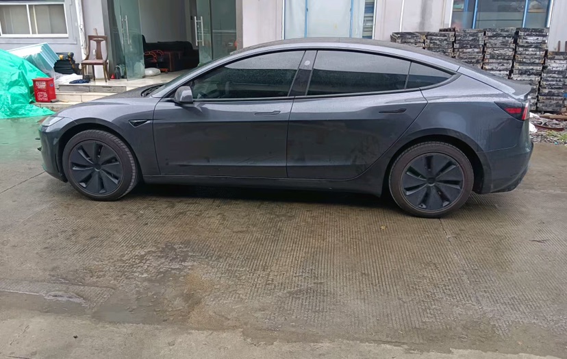 Tesla Model 3 2025 #2 Tesla Model 3 2025 car image #2