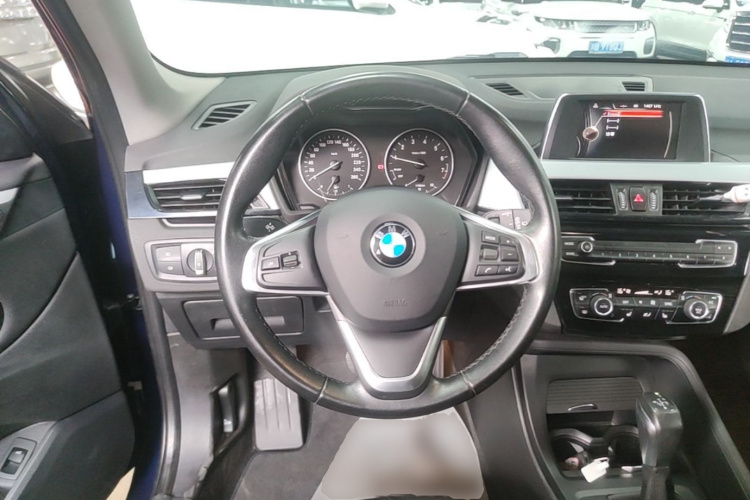 BMW X1 2017 #11 BMW X1 2017 car image #11