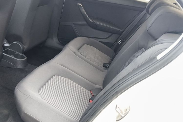 Volkswagen Santana 2018 #17 Volkswagen Santana 2018 car image #17