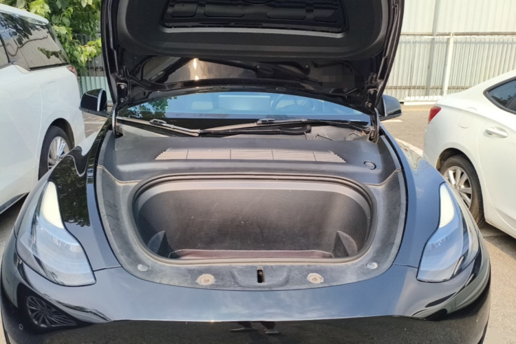 Tesla Model Y 2022 #22 Tesla Model Y 2022 car image #22