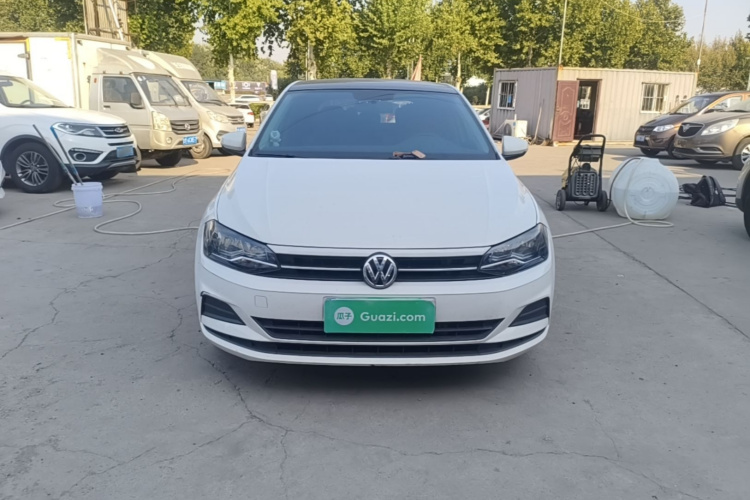 Volkswagen Polo 2021 car image #3