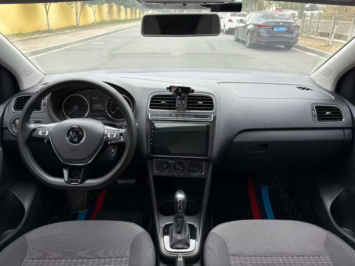 Volkswagen Polo 2017 #5 Volkswagen Polo 2017 car image #5