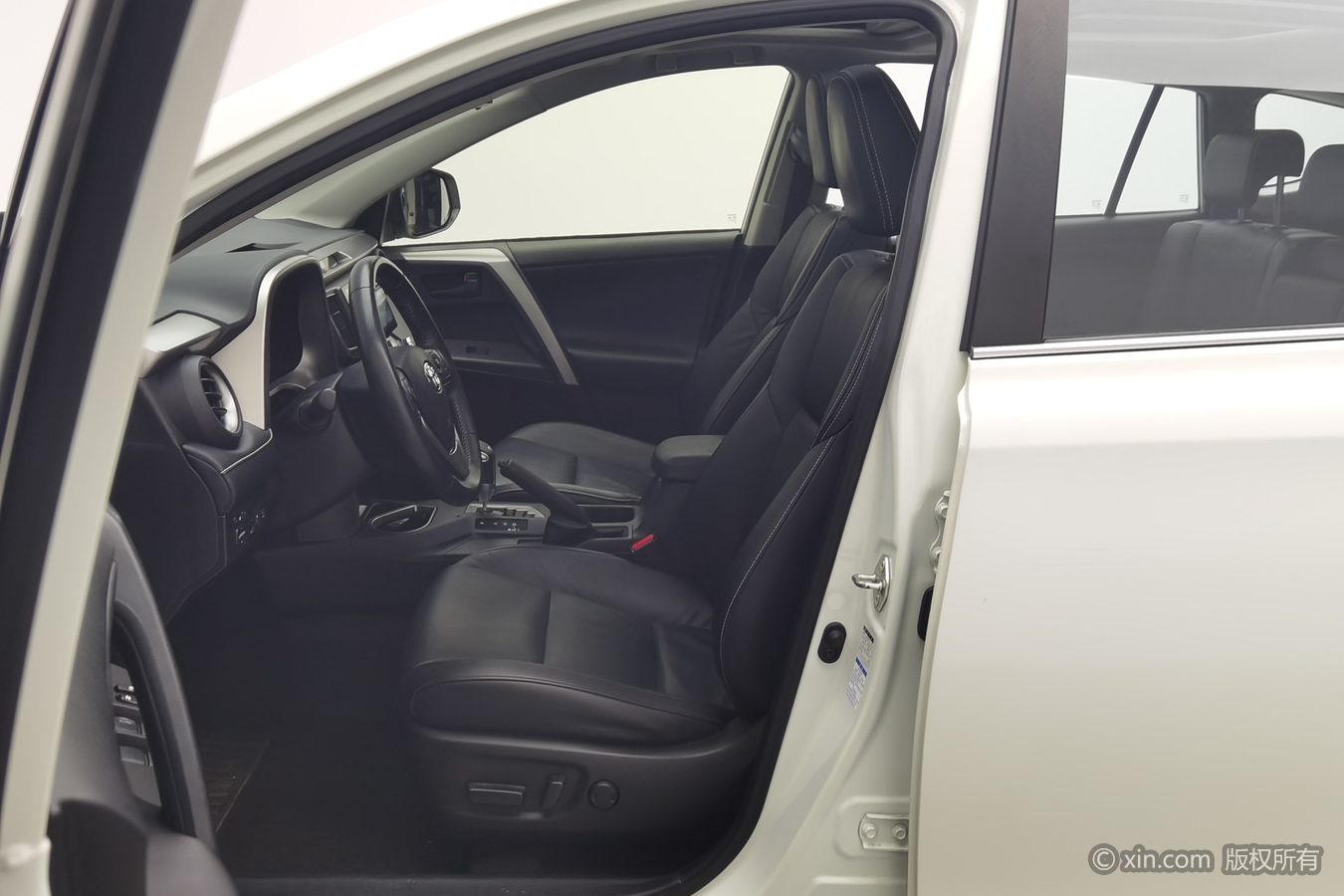Toyota RAV4 2018 #10 Toyota RAV4 2018 car image #10