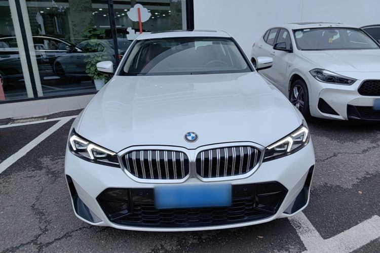 BMW 3 Series 2024 #3 BMW 3 Series 2024 car image #3