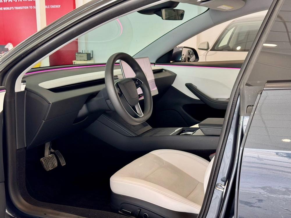 Tesla Model 3 2024 #14 Tesla Model 3 2024 car image #14