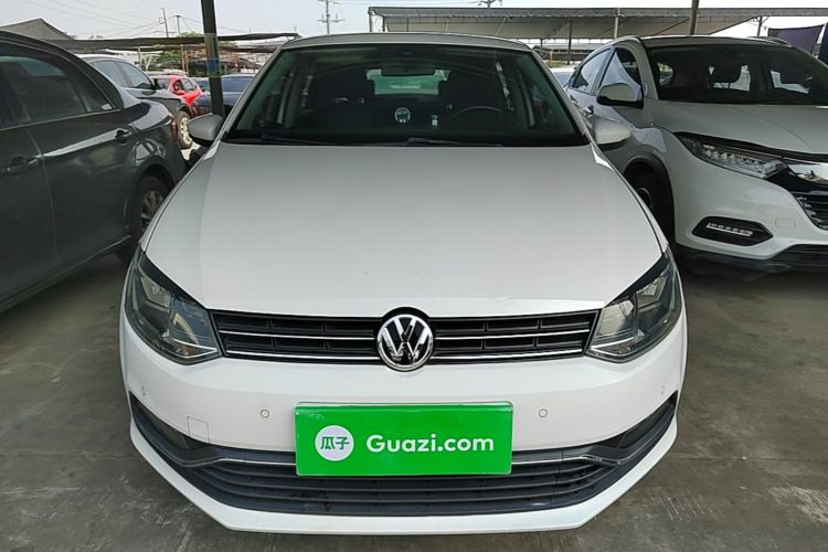 Volkswagen Polo 2014 car image #3