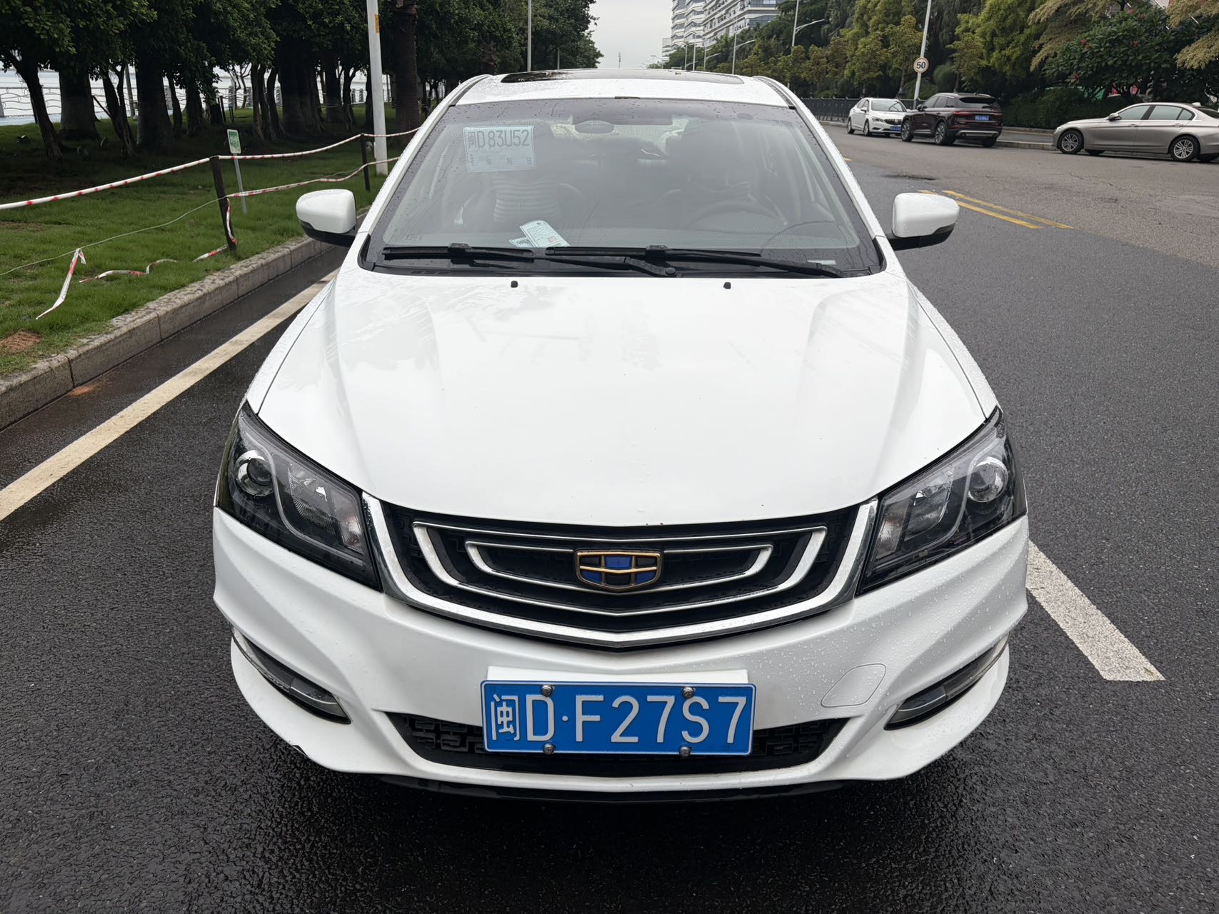 GEELY Emgrand 2018 car image #2