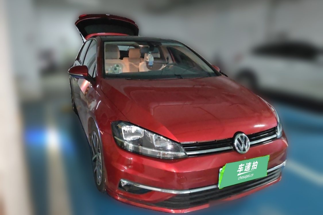 Volkswagen Golf 2020 car image #2