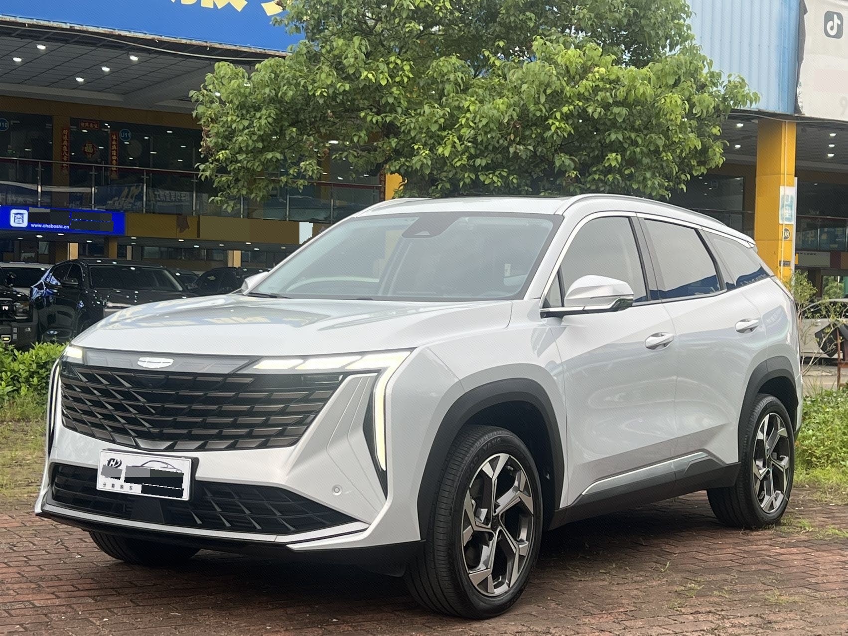 GEELY Boyue L 2024 car image 
