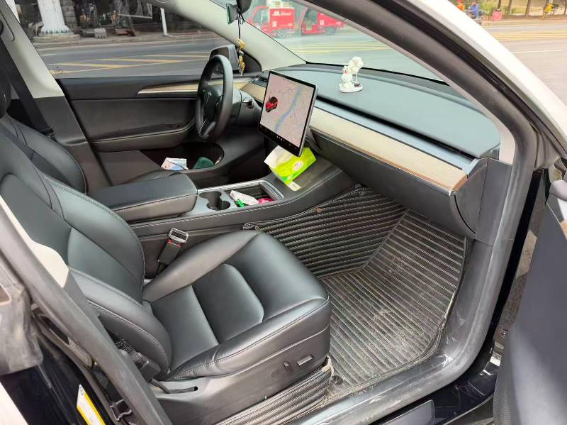 Tesla Model Y 2021 #5 Tesla Model Y 2021 car image #5