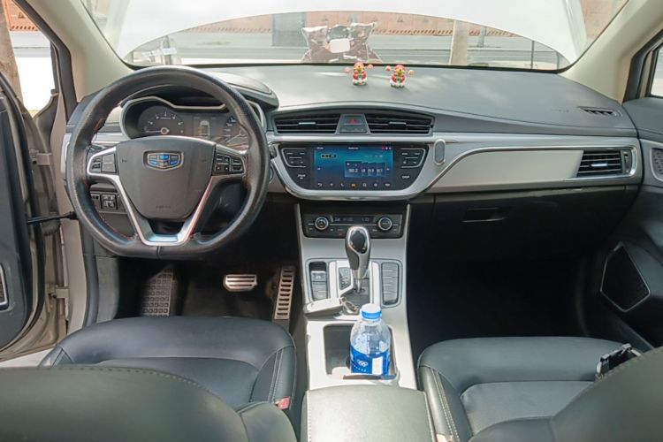 GEELY Emgrand GS 2018 car image #10