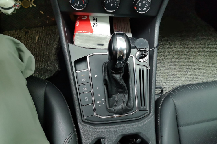Volkswagen Lavida 2021 #18 Volkswagen Lavida 2021 car image #18