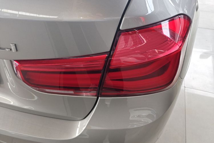 BMW 3 Series 2016 car image #8