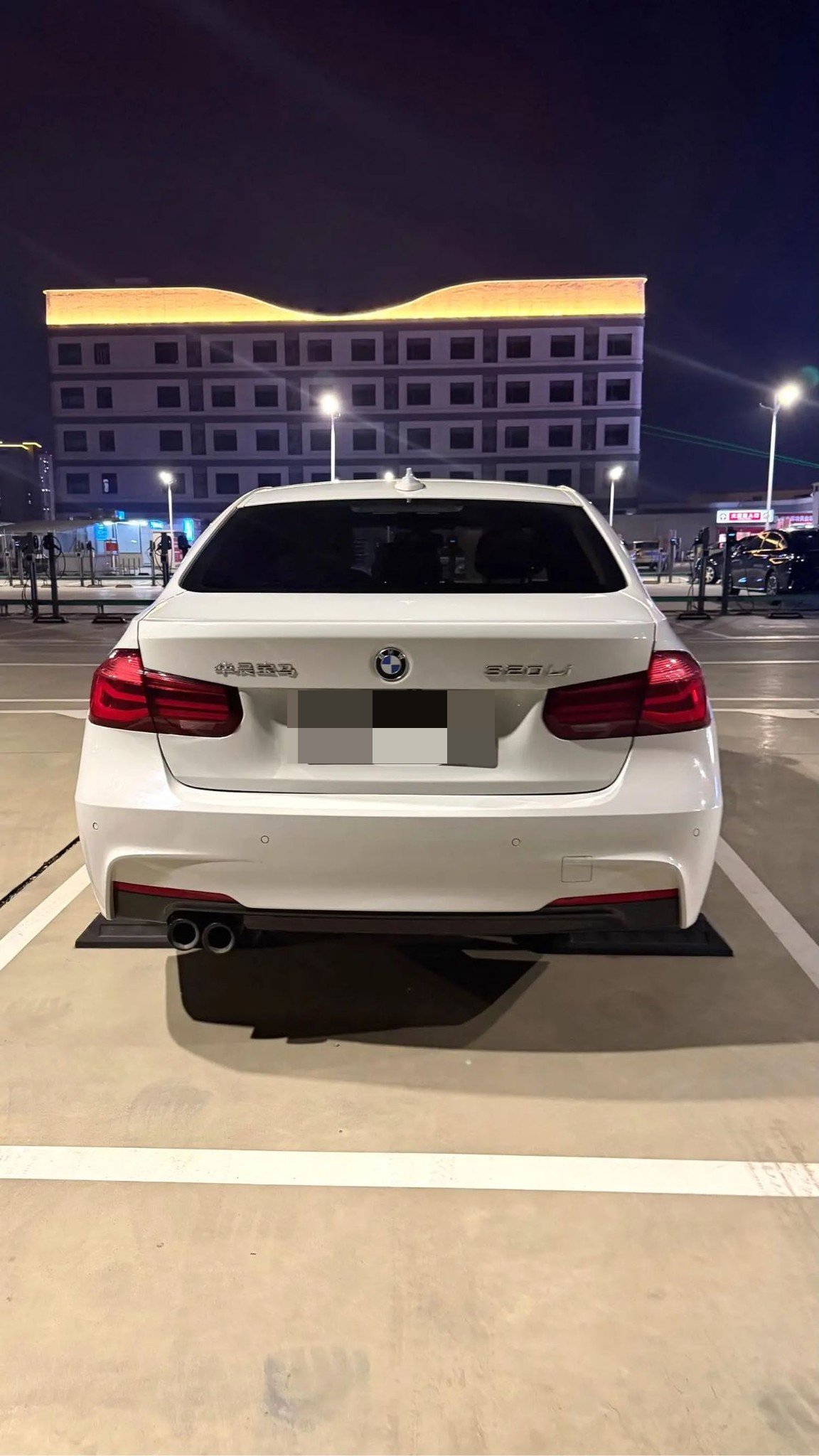 BMW 3 Series 2018 #5 BMW 3 Series 2018 car image #5