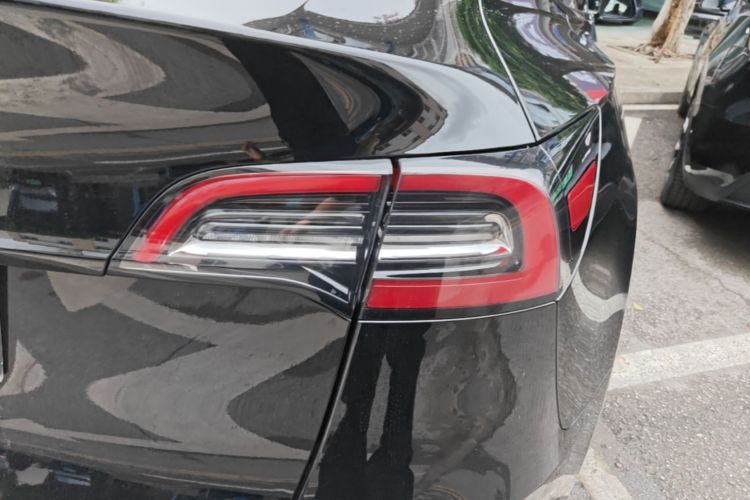 Tesla Model Y 2023 #8 Tesla Model Y 2023 immagine di auto #8