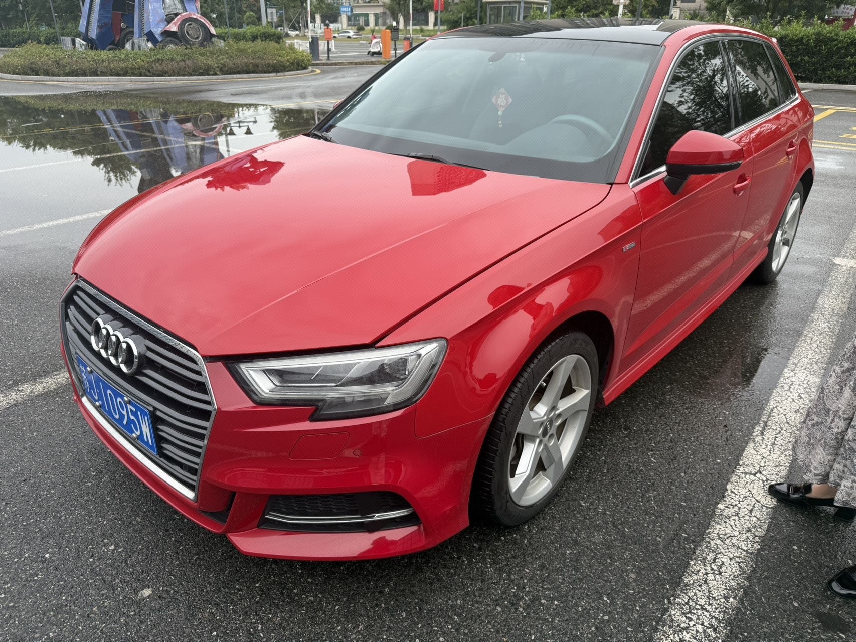 2019 car image 
