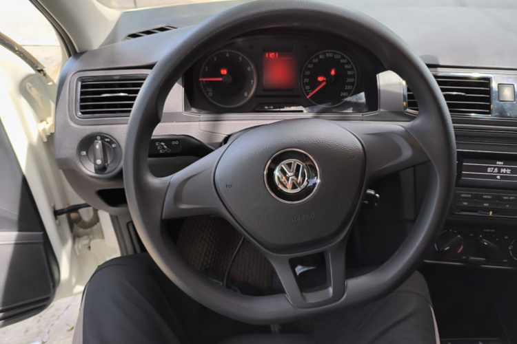 Volkswagen Santana 2021 #11 Volkswagen Santana 2021 car image #11