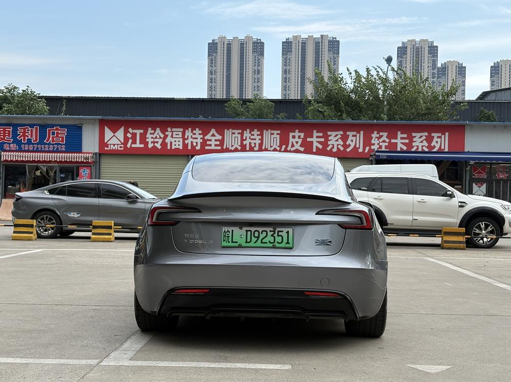 Tesla Model 3 2025 #5 Tesla Model 3 2025 car image #5