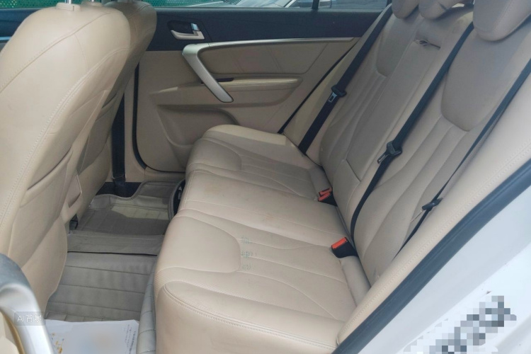 GEELY Emgrand 2016 #19 GEELY Emgrand 2016 car image #19