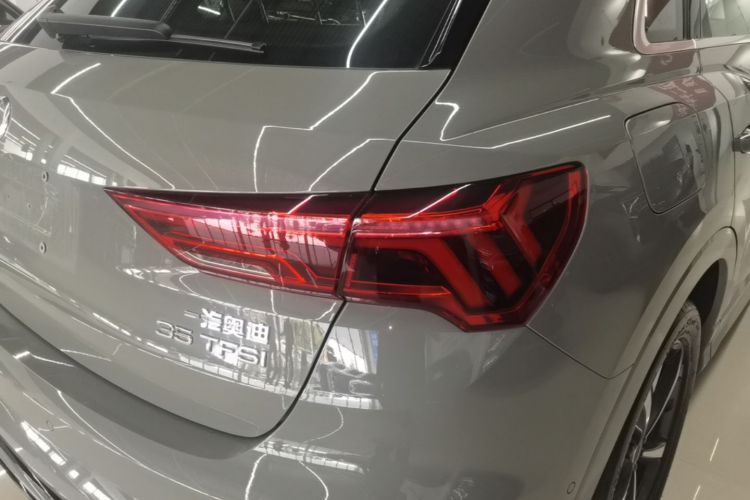 Audi Q3 2025 #8 Audi Q3 2025 car image #8