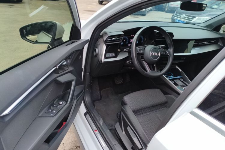 Audi A3 2024 car image #16