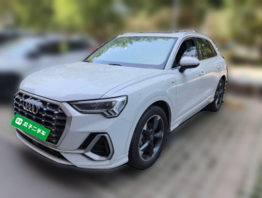 Audi Q3 2019 Audi Q3 2019 immagine di auto