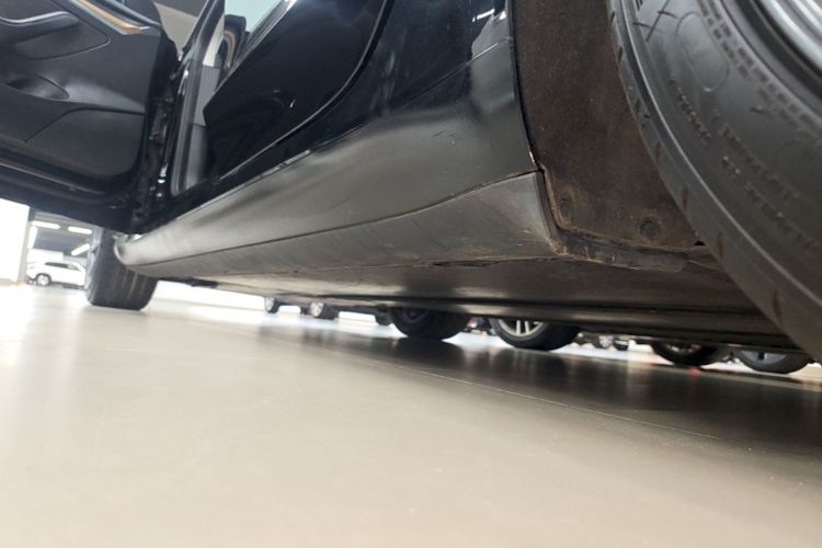 Tesla Model 3 2023 car image #27