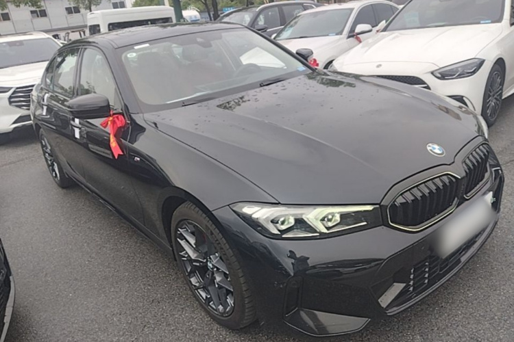 BMW 3 Series 2024 car image #4