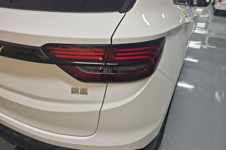 GEELY Coolray 2025 car image #8